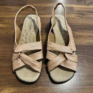 Extra Wide Comfortview Women’s Sandal